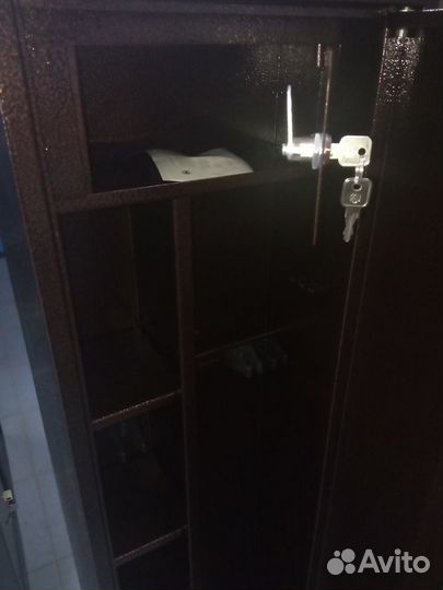 Сейф для оружия oldi 24 на 5-6 стволов с полками