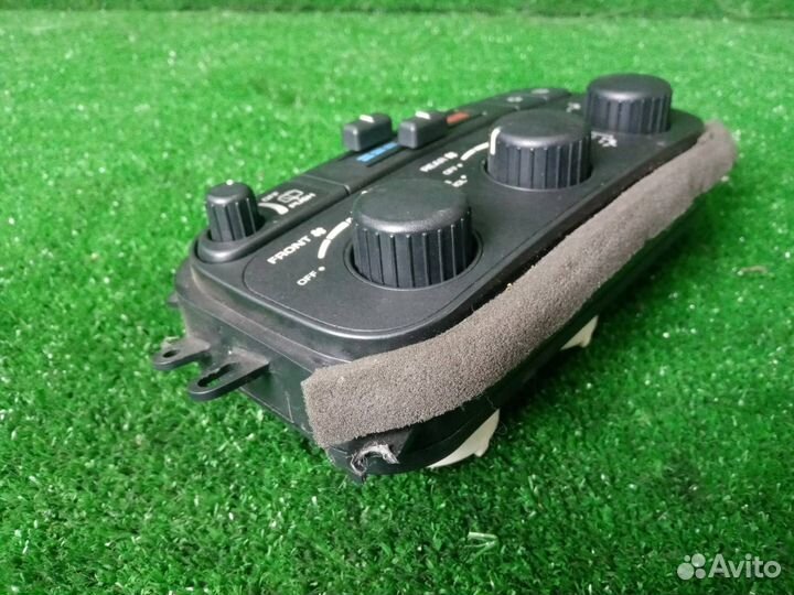 Блок управления климат-контролем Dodge Durango 1