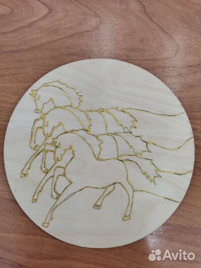 Панно из дерева