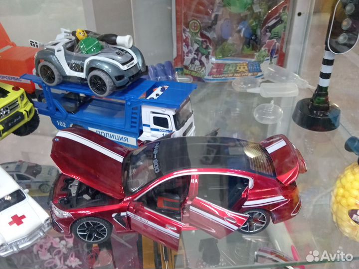 Модельки машинки металлические -30%
