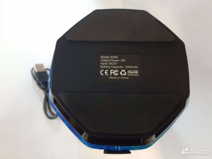 Колонка подставка под телефон r200