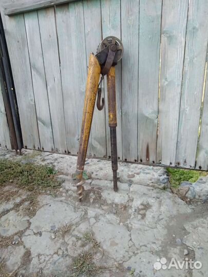 Лебедка автомобильная