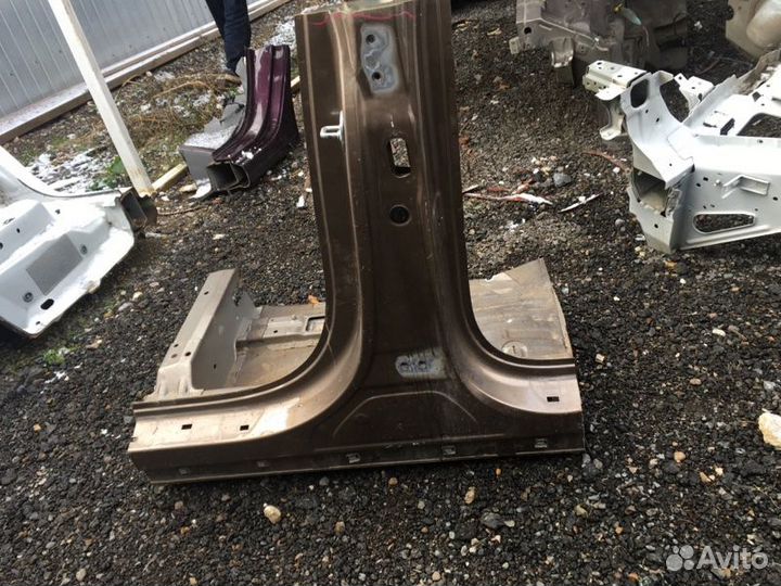 Порог левый Hyundai Santa Fe DM G4KE 2014