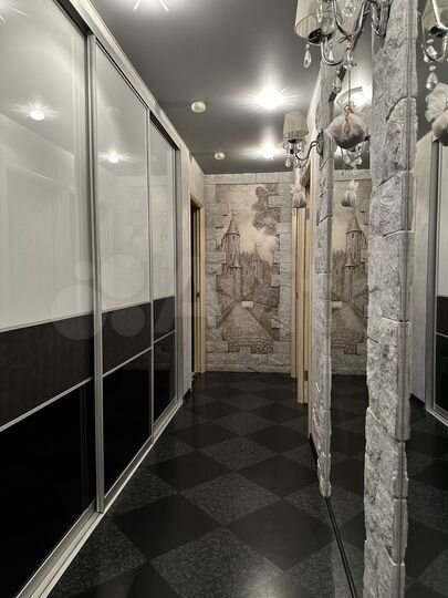 3-к. квартира, 100 м², 6/9 эт.