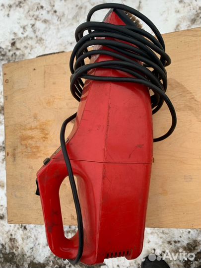 Пылесос новый Шмель-4