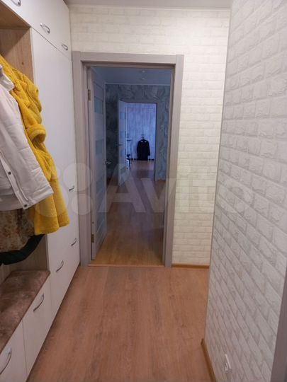 2-к. квартира, 53 м², 3/3 эт.