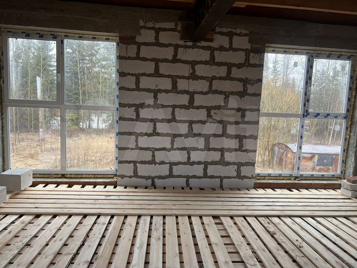 Дом 300 м² на участке 12 сот.