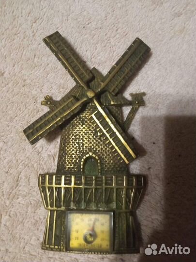 Антикварный термометр в виде мельницы