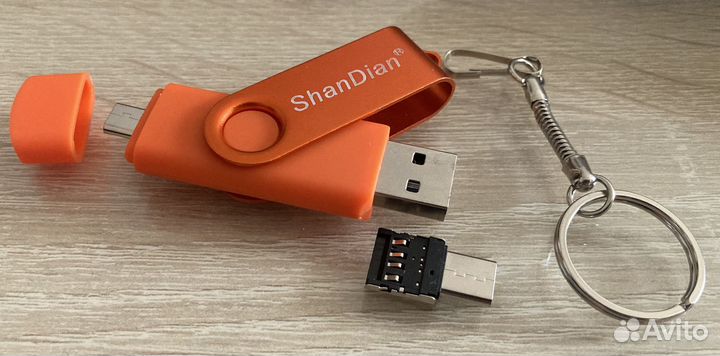 USB флеш-накопитель 16 GB