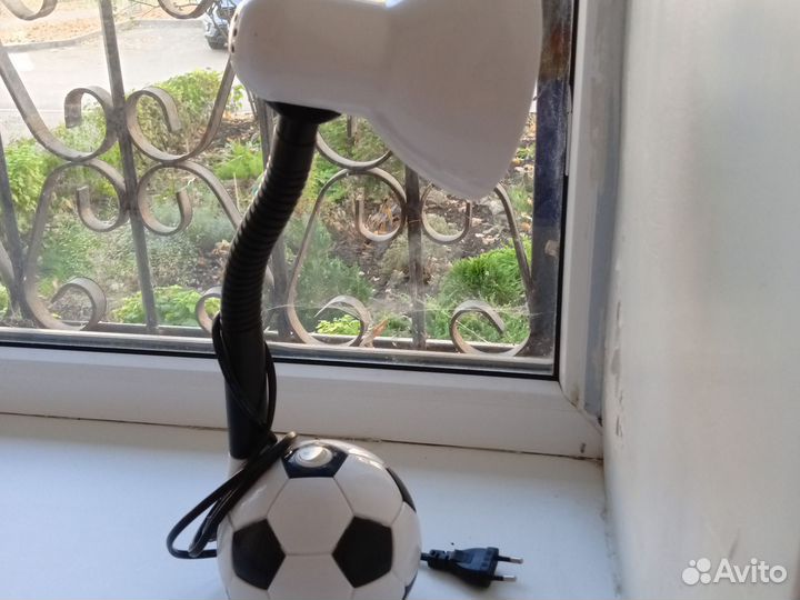 Лампа настольная