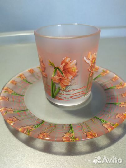 Стаканы с блюдцами новые 4 штуки