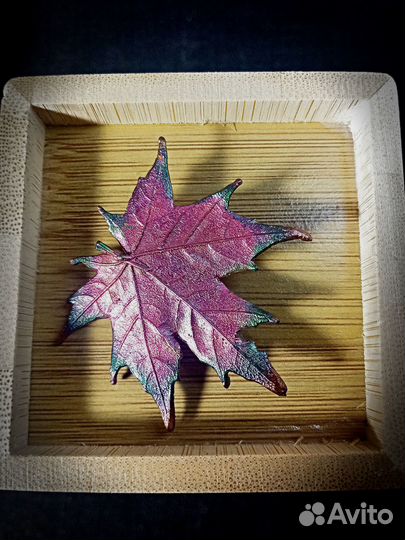 Брошь Гальваника Клен европейский 02