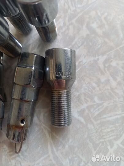Болты секретка 14x1.25