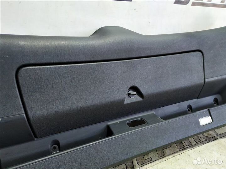 Накладка двери багажника Audi Q7 4L 3.0 BUG 2007