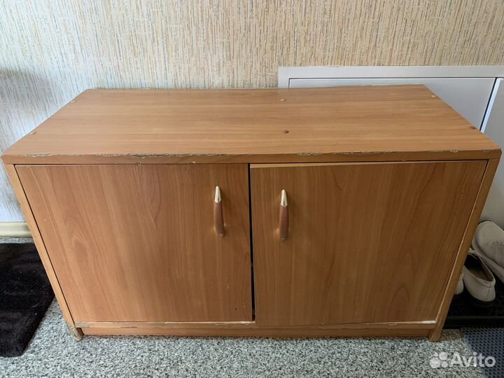 Вешалка и тумбочка для обуви в прихожую бу