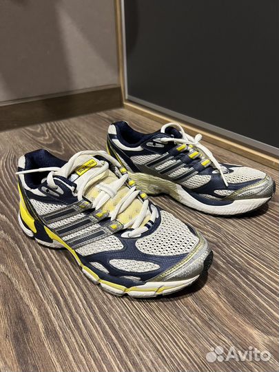 Кроссовки adidas supernova