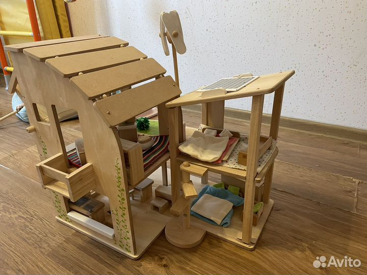 Домик кукольный деревянный двухэтажный