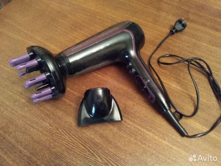 Фен Philips ThermoProtect Ionic