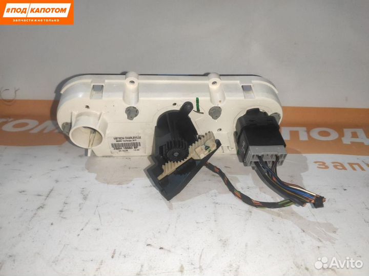 Блок управления печки/климат-контроля Ford Fusion