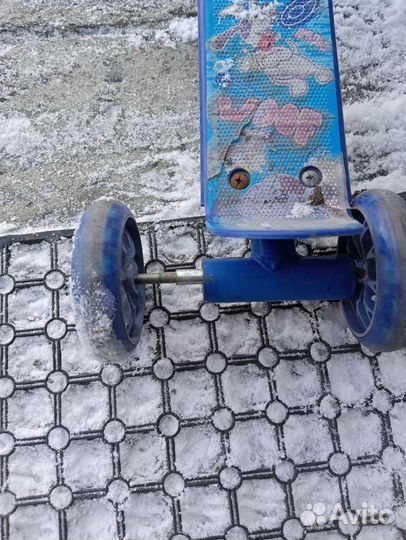 Самокат детский трехколесный