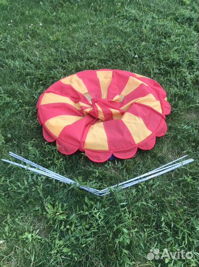 Детские шатер, батут и доска-мольберт