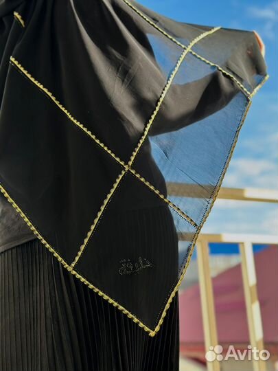 Шарфы и палантины