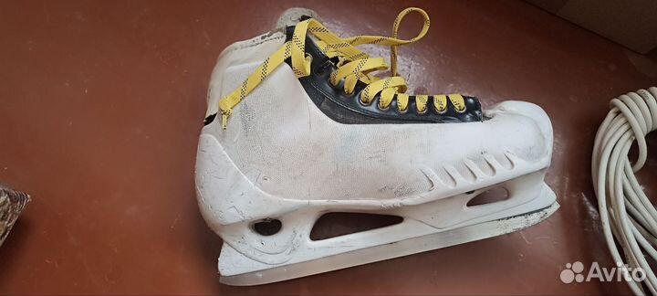 Коньки хоккейные вратарские 45