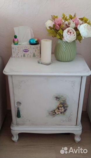 Тумба прикроватная