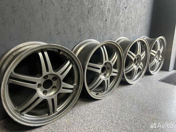 Именитые катки B. I. M. DHS 031 R17
