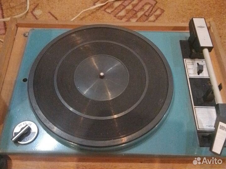 Проигрыватель винила. СССР