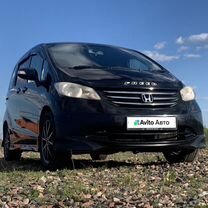 Honda Freed 1.5 CVT, 2010, 251 701 км, с пробегом, цена 1 157 000 руб.