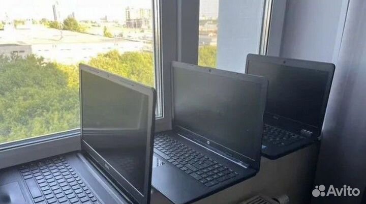 Ноутбуки с витрин и закрытых магазинов