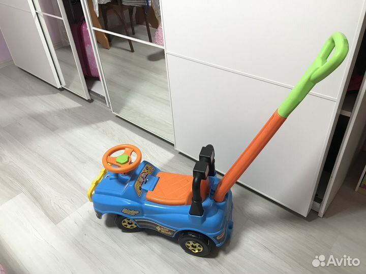 Автомобиль Джип-каталка с ручкой (голубой), molto