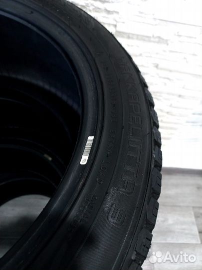 Nokian Tyres Hakkapeliitta 9 235/45 R18 98T