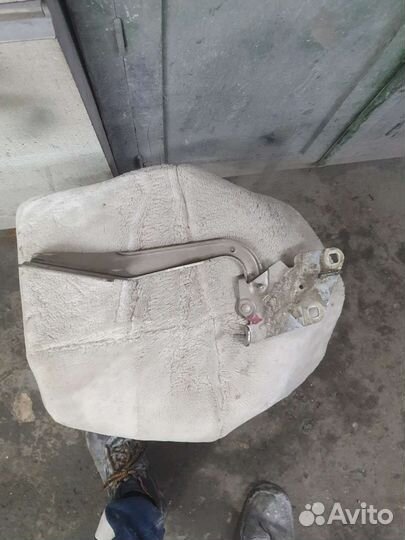 Петля капота левая Флюенс