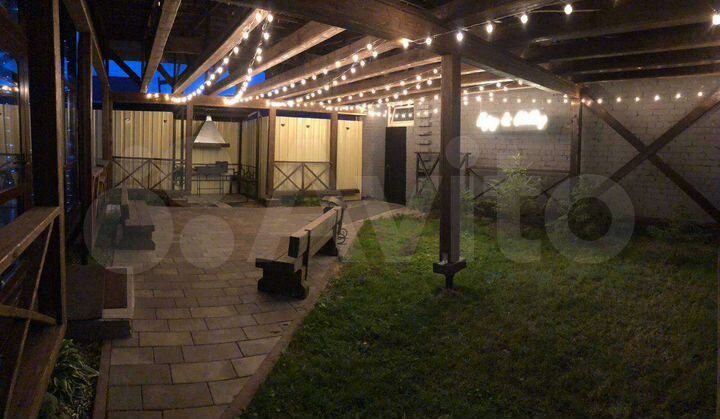 Коттедж 230 м² на участке 4 сот.