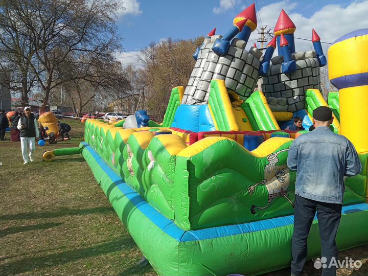 Надувной батут Спанч боб