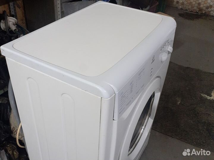 Стиральная машина indesit