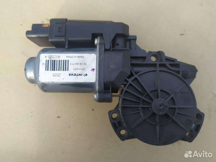 Моторчик стеклоподъемника Kia optimaлевый перед