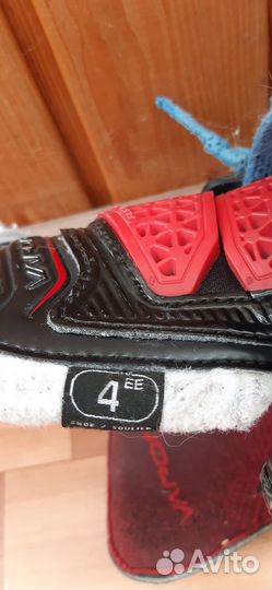 Коньки хоккейные