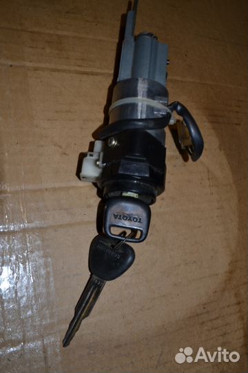 Замок зажигания Toyota Vista/ Camry