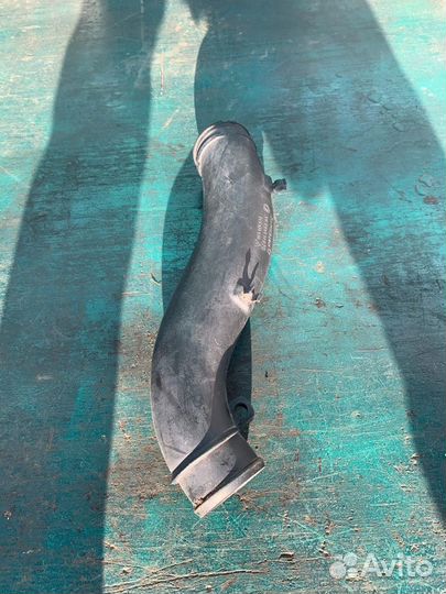 Патрубок интеркулера правый porsche cayenne 955