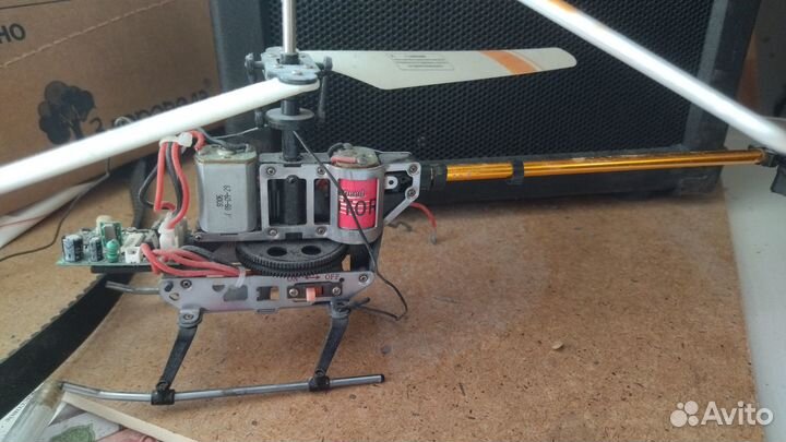 Вертолет на радиоуправлении на запчасти