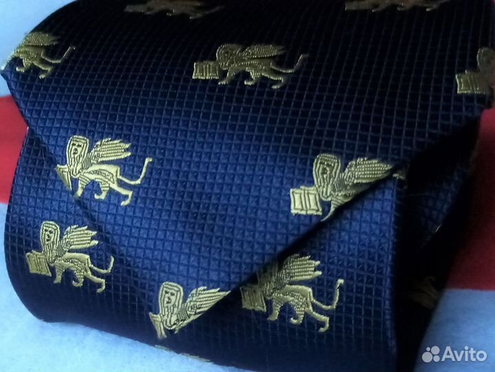 Новый галстук 100 Pura Seta Италия оригинал