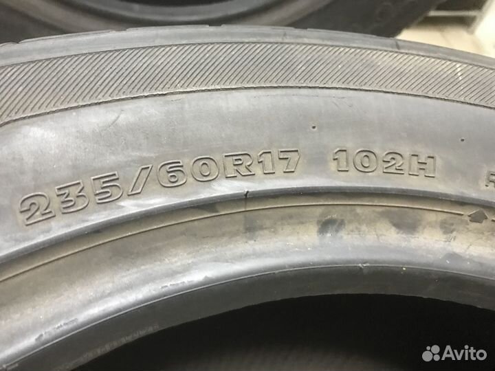 Hankook IceBear W300 235/60 R17 102H