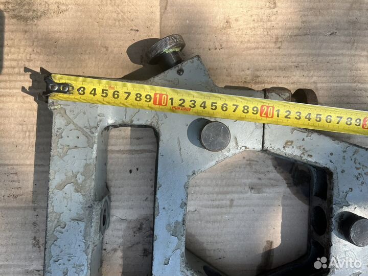 Люнет неподвижный токарный н200мм некомплект