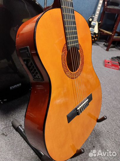 Классическая электроакустическая гитара Bandes