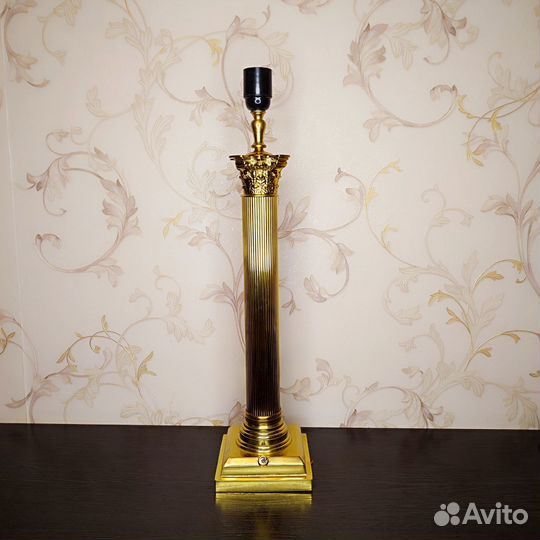 Интерьерная лампа со светодиодным светильником