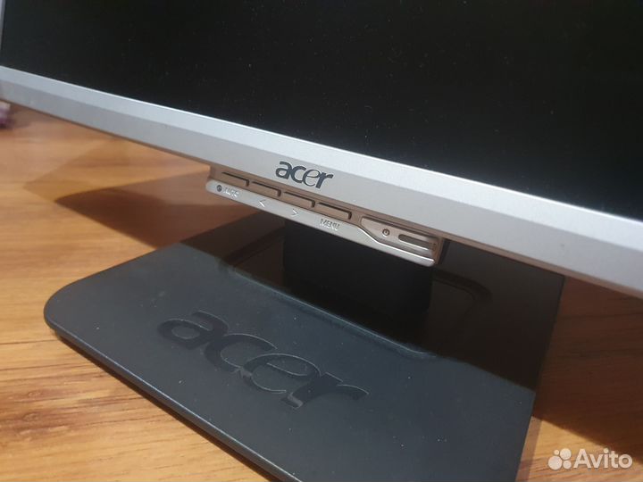 Монитор Acer 22 дюйма