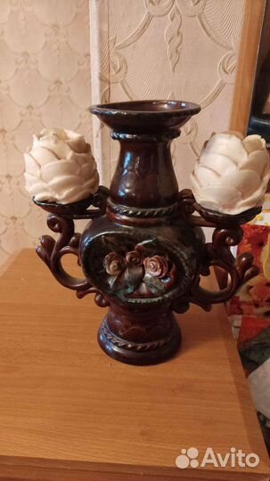 Подсвечник со свечами